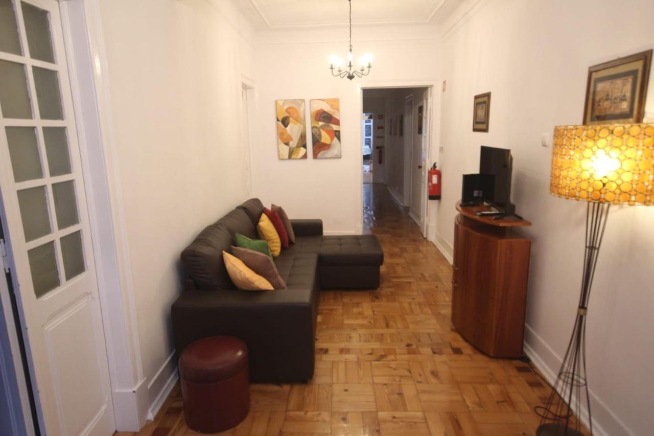 Ocean M1 R4 - Large Double Room With Shared Bathroom In City Center Lisboa Kültér fotó