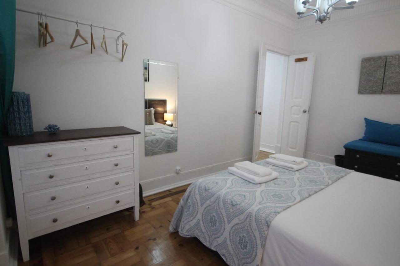 Ocean M1 R4 - Large Double Room With Shared Bathroom In City Center Lisboa Kültér fotó
